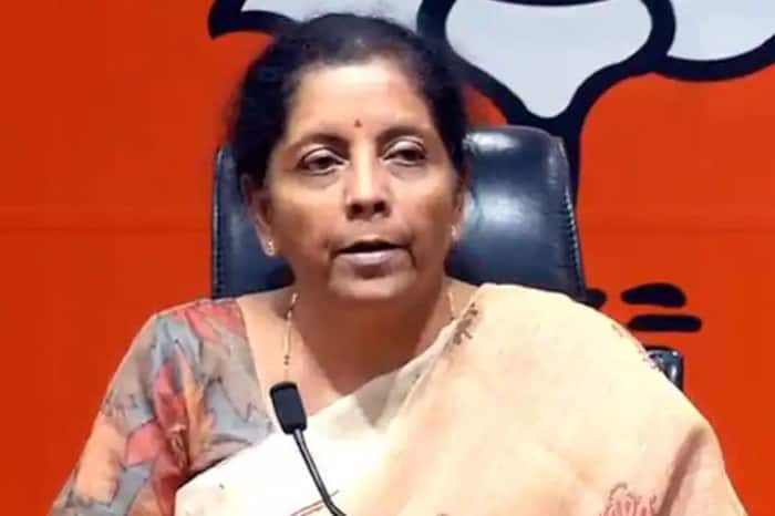 Mamata Screams About Democracy, She’s One Violating it: Sitharaman on Poll-related Violence