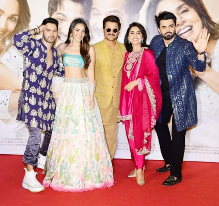 Maniesh Paul impresses with his traditional attire