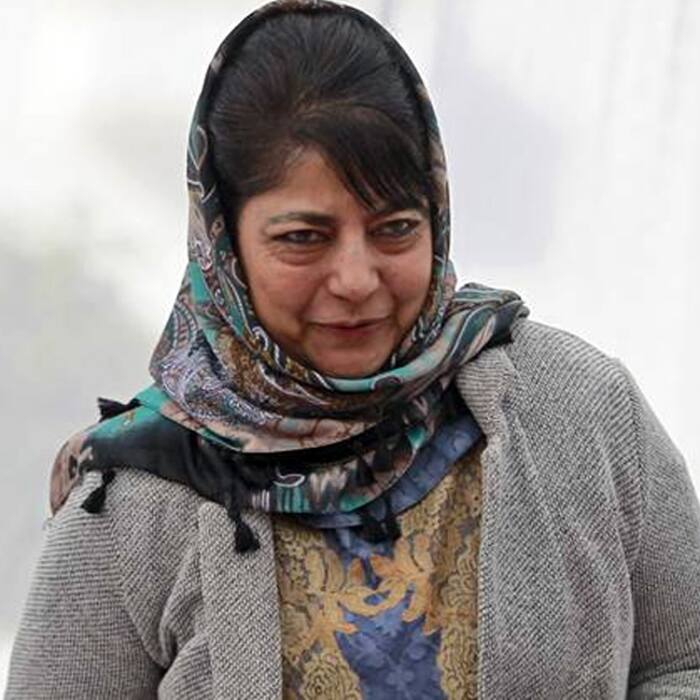 Mehbooba Mufti meets Rajnath Singh  discusses plan to accelerate development projects in Jammu and Kashmir