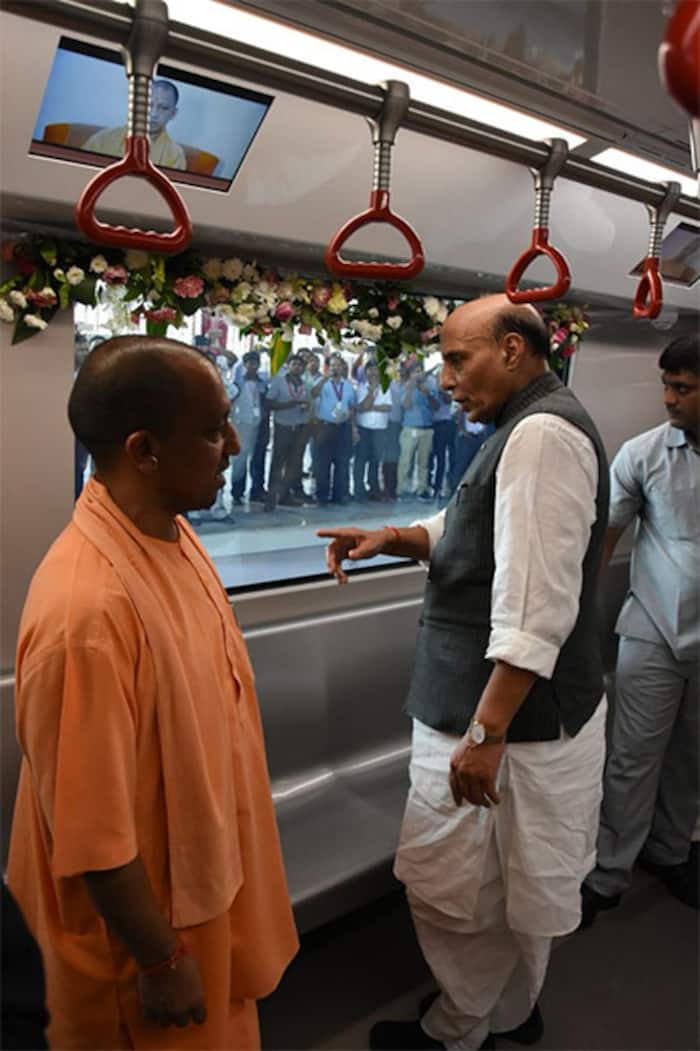 Metro Man E. Sreedharan, MP Kaushal Kishore, Cabinet Minister Rita Bahuguna Joshi, Hardeep Singh Puri, Swati Singh, Basic Education Minister Anupama Jaiswal and Suresh Rana marked their presence at the inaugural ceremony.