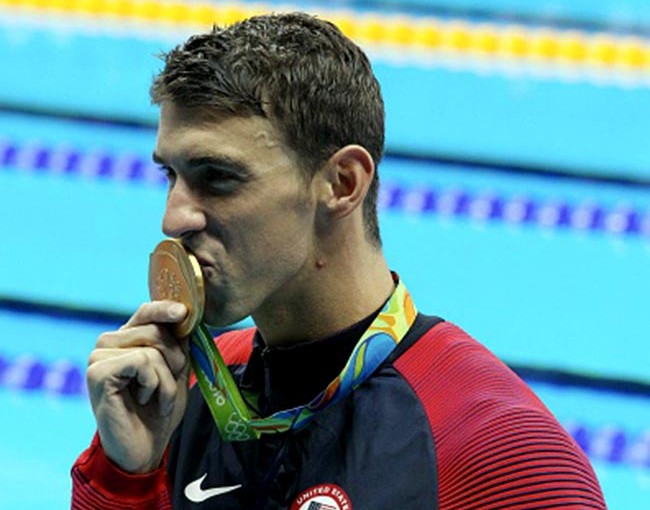 Rio Olympics 2016: Proud moment for American swimmer Michael Phelps as he wins his 21st Olympic gold medal, see pics