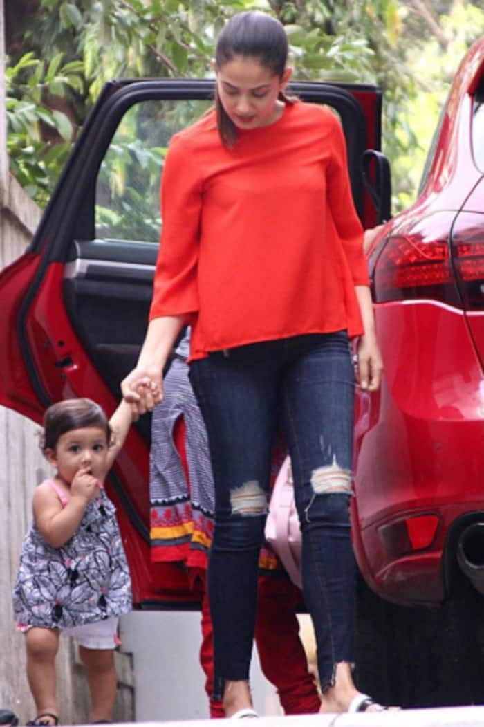 Mitha Rajpot Shahid Kapoor personal photos!