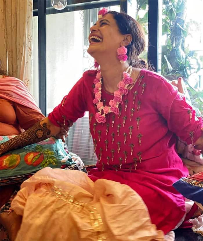 Mona Singh’s Mehendi Ceremony Pictures