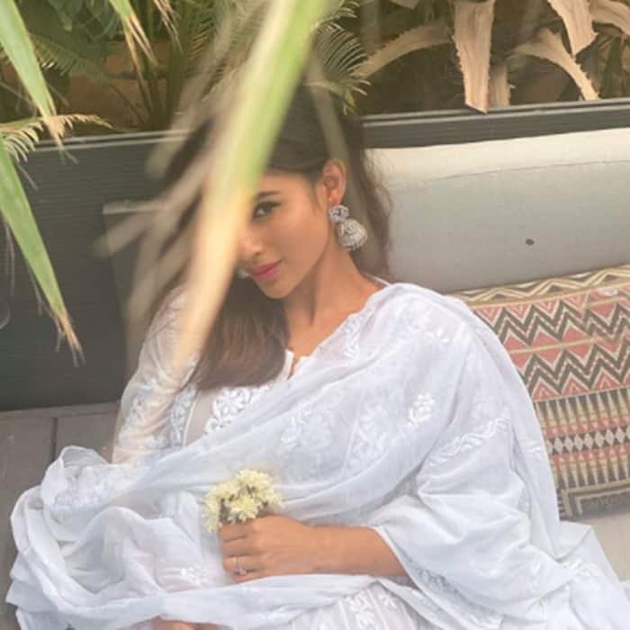 Mouni Roy   s Latest Ethnic Look is Unmissable