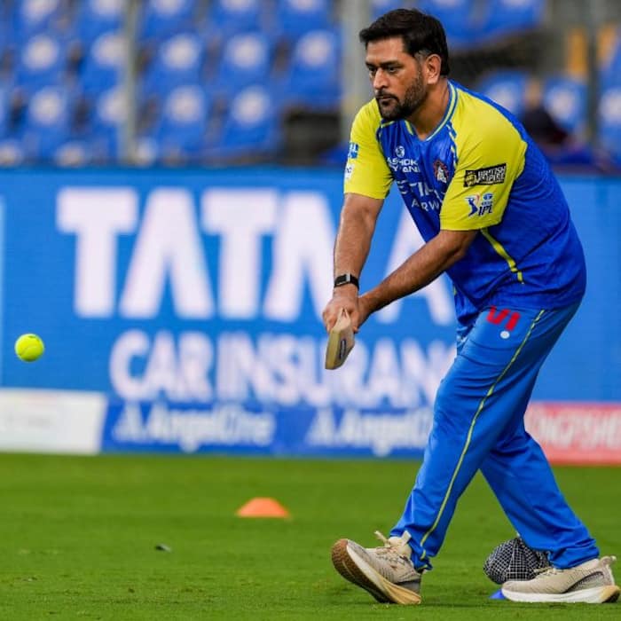 MS Dhoni had a long training session at Wankhede Stadium