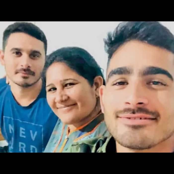Mukesh Choudharys mother has passed away in Bhilwara