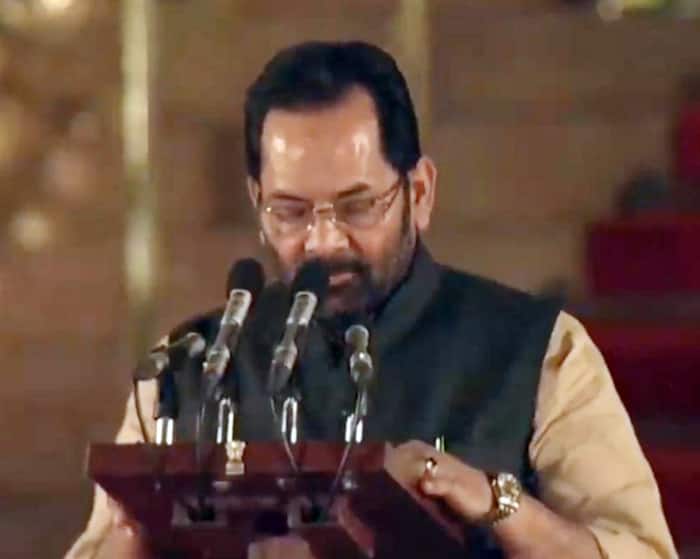 Mukhtar Abbas Naqvi Takes Oath