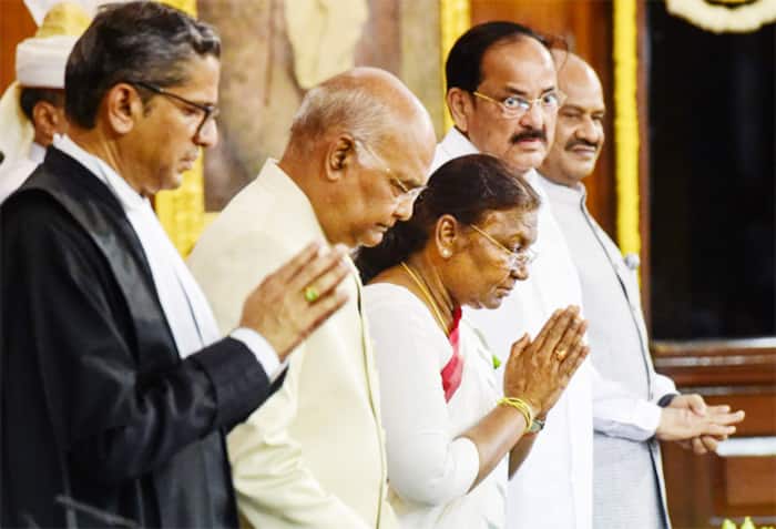 Murmu Takes Oath of Office