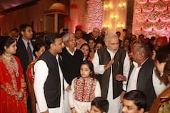 Political rivals Narendra Modi, Rahul Gandhi attend Mulayam Singh Yadav's nephew and Lalu Prasad Yadav's daughter wedding (View Pics)