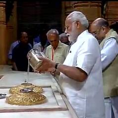 PICS: PM Narendra Modi offers prayers at Somnath temple prior addressing rally!