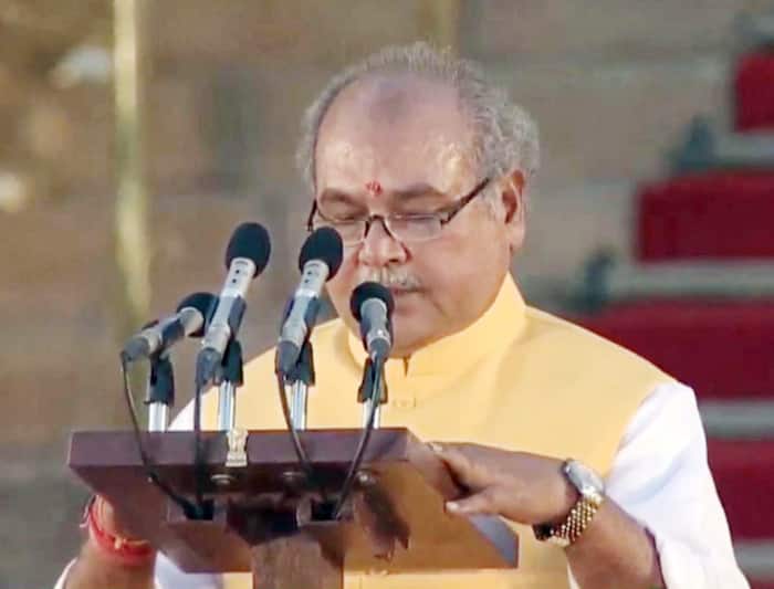 Narendra Singh Tomar Takes Oath
