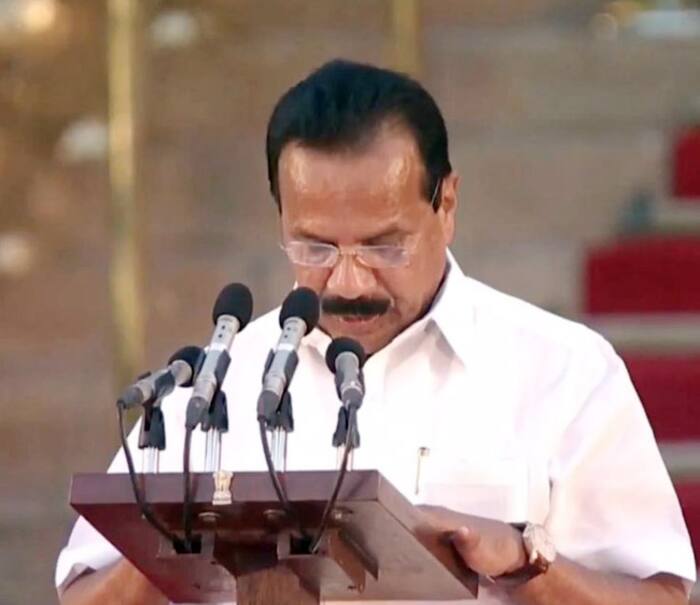 Narendra Singh Tomar Takes Oath