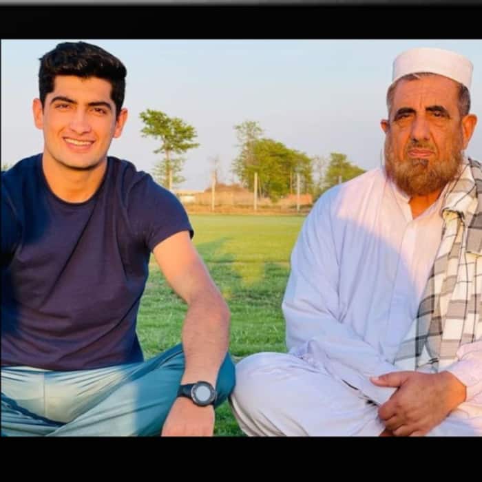 Naseem Shah on his father
