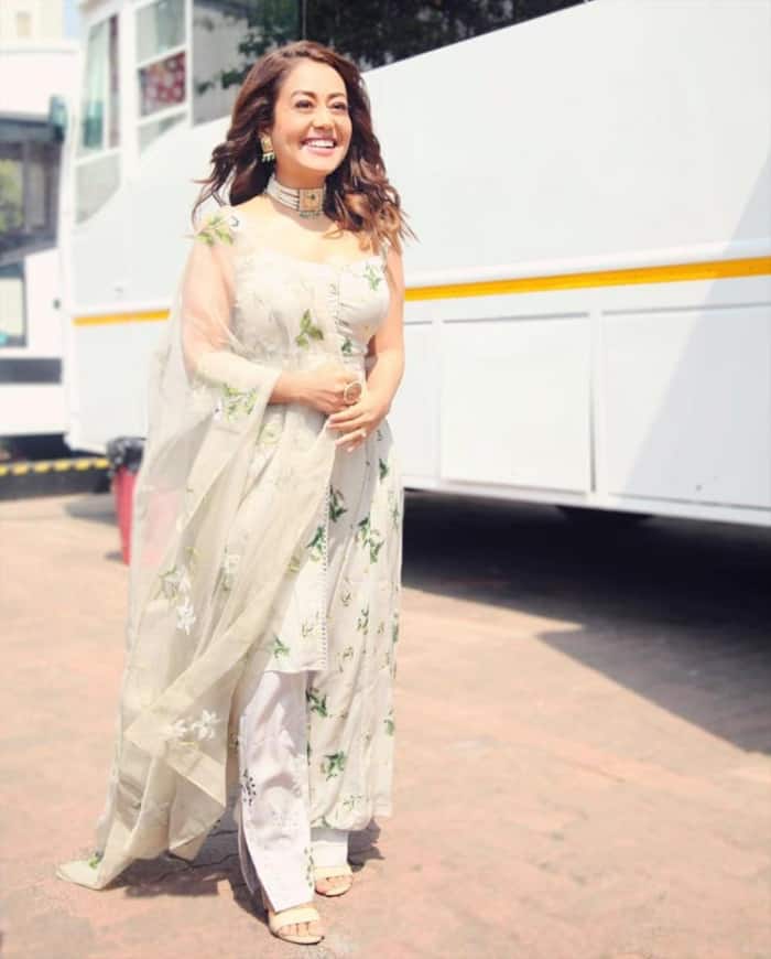 Neha Kakkar Stuns In A Jade Suit On Indian Idol 12 neha-kakkar-stuns-in-a-jade-suit-on-indian-idol-12