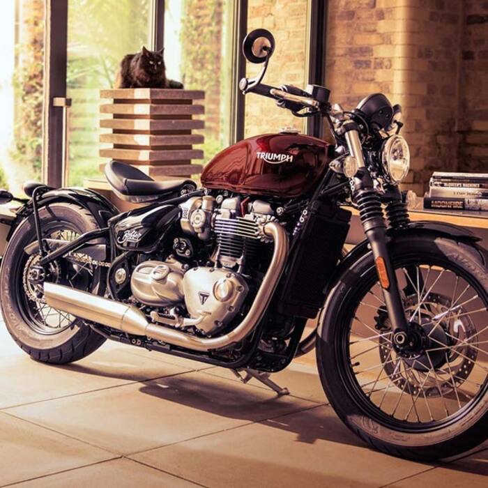 New colors in Triumph Bonneville Bobber