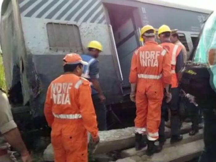 New Farakka Express Derailment: Preliminary Enquiry Indicates Glitch in Train’s Guiding System