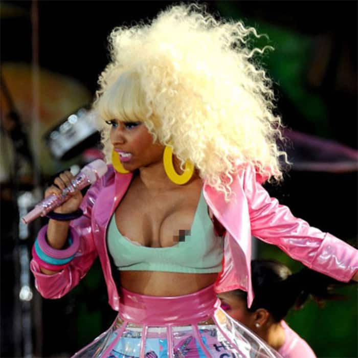 Nicki Minaj   s wardrobe malfunction while performing live