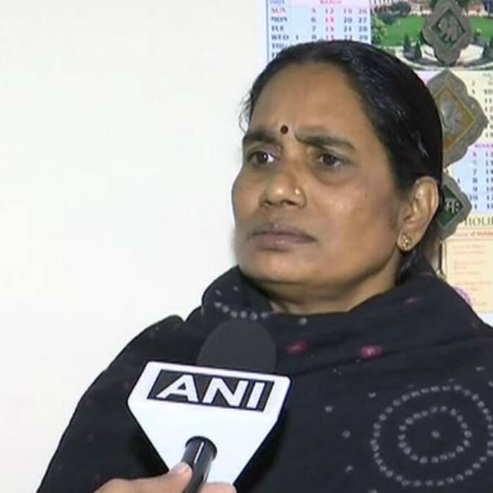 Nirbhbaya   s mother   s statement on Unnao rape case