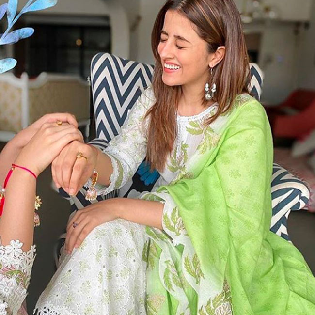 Nupur Sanon s Rakhi s Look is Simple And Gorgeous