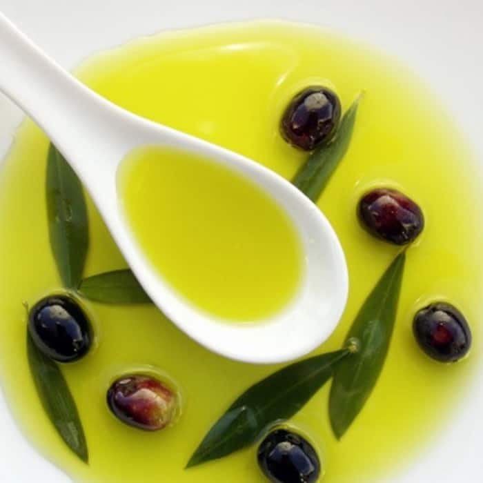7 superb health benefits of Olive oil, you could switch to it for!