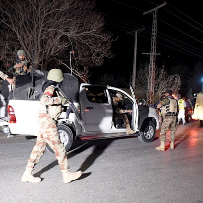 Pakistani armed forces at rescue for students at Police Training College Quetta