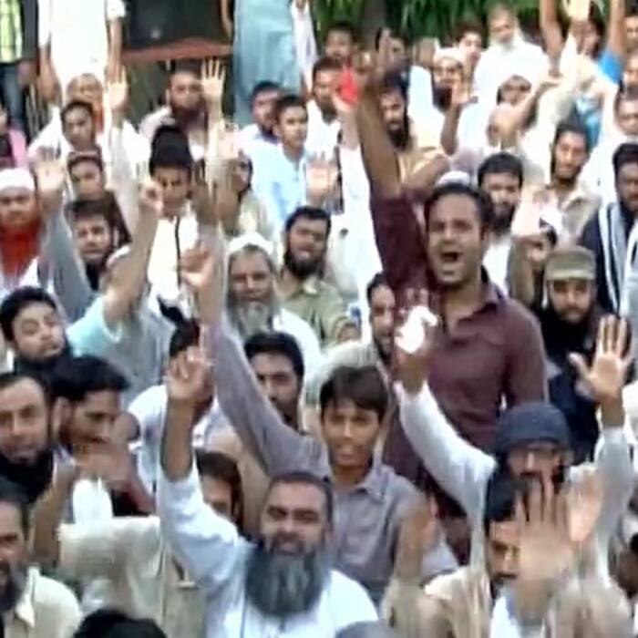 Pakistanis protest against Home Minister Rajnath Singh