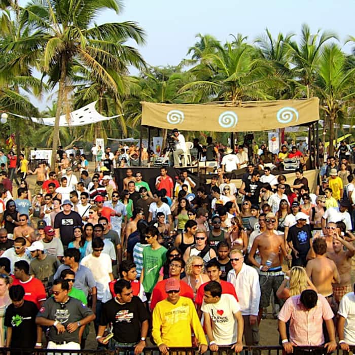 Party like never before at the beaches of Goa