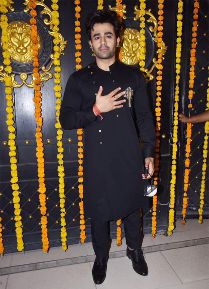 Pearl V Puri makes a dashing entry at Ekta Kapoor’s Diwali Party