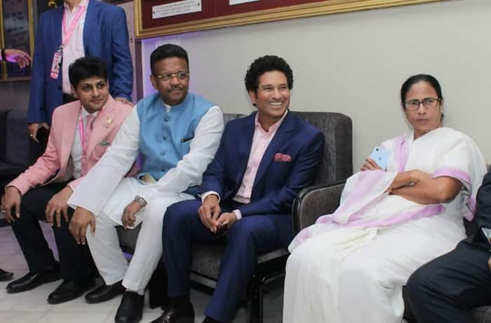Pink-Ball Test: Sachin, Mata Sport Pink