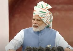 Independence Day Special: PM Narendra Modi’s Turban Designs in I-Day Ceremonies Since 2014