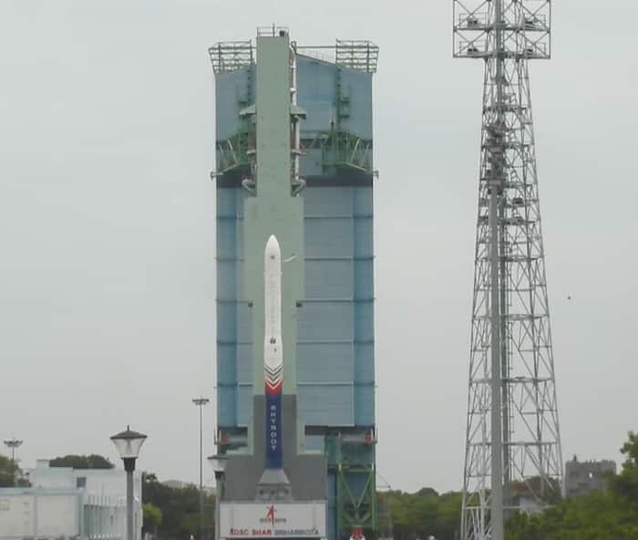 PM Modi hails success of countrys maiden pvt rocket