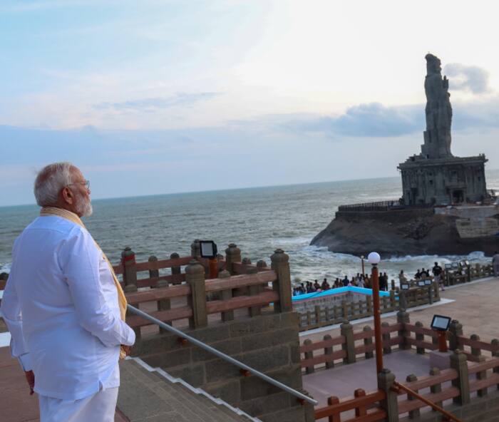 PM Modi Visits Bhagavathy Amman Temple
