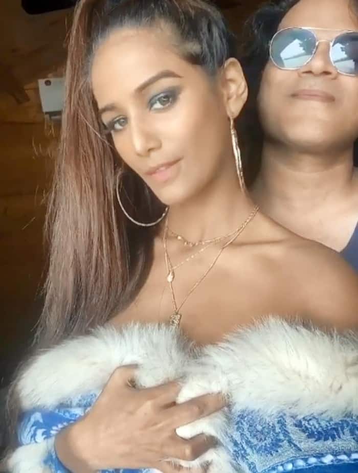 Poonam Pandey Goes Bold