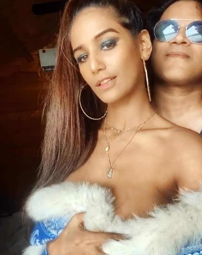 Poonam Pandey Goes Bold Like Never Before During Her Honeymoon