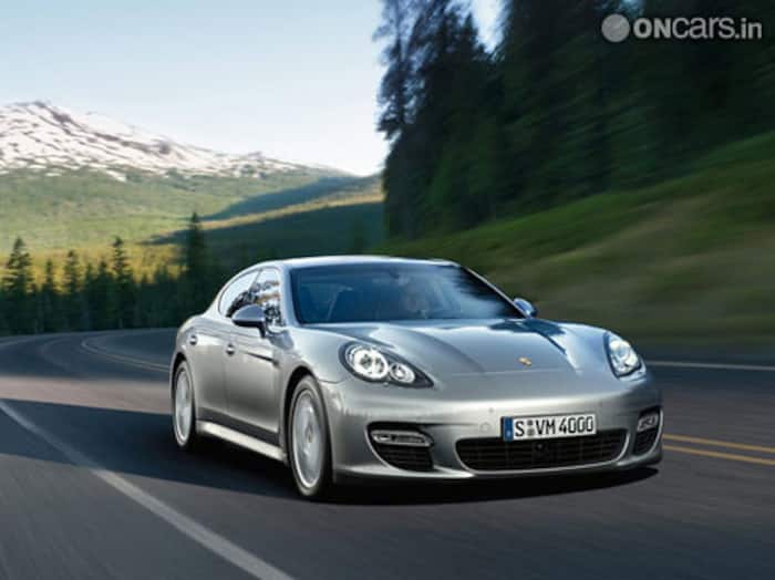 Porsche Panamera Turbo Exterior img8