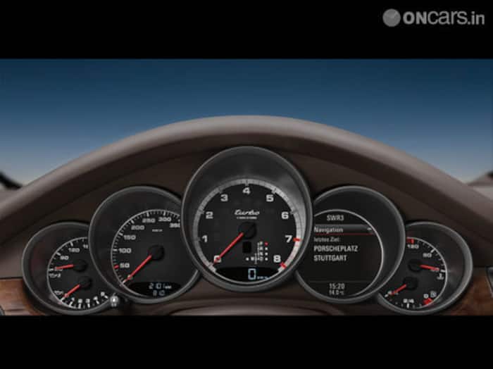 Porsche Panamera Turbo Interior img2