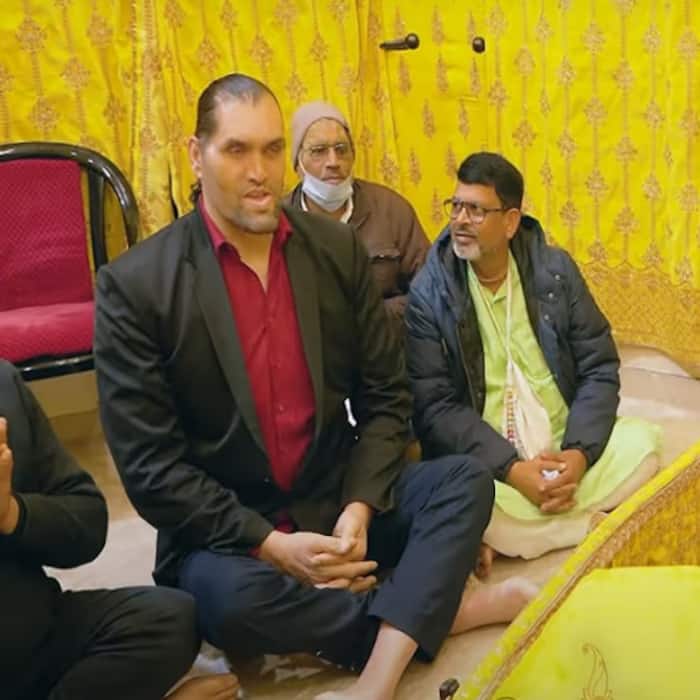 Premanand Ji Maharaj met Wrestler  The Great Khali  in Vrindavan