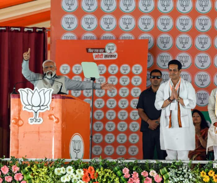 Prime Minister Narendra Modi addresses in support of BJP candidates