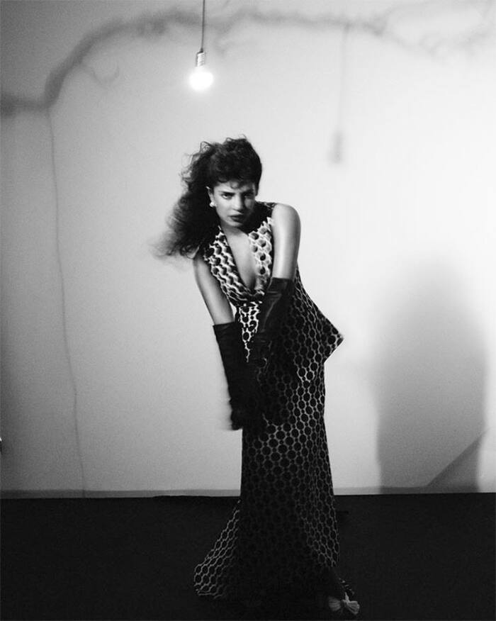 Priyanka Chopra Flaunts Her Envious Body in This Dress