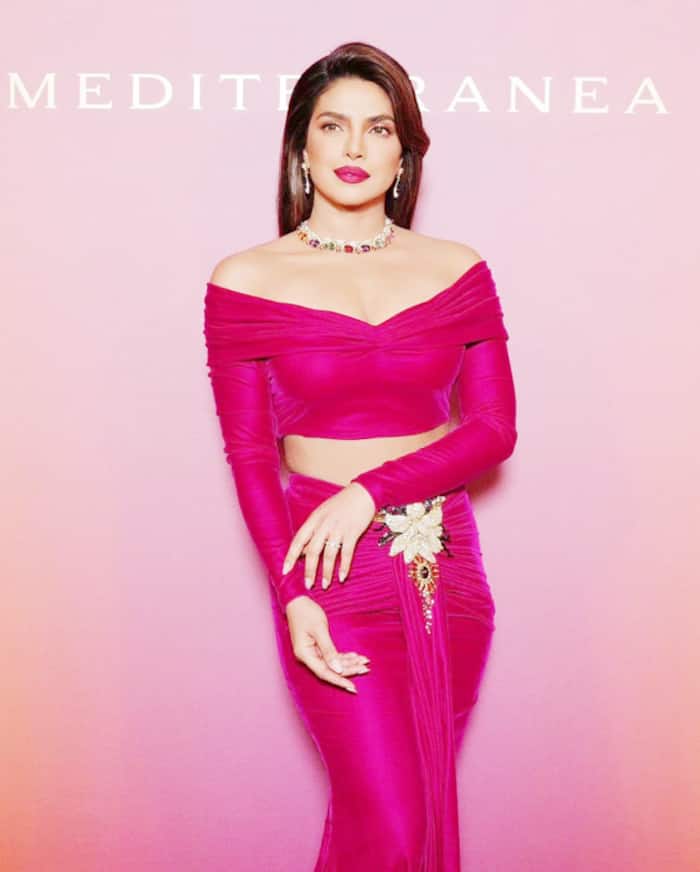 Priyanka Chopra gives the Apsara 2.0 vibes in her magenta outfit