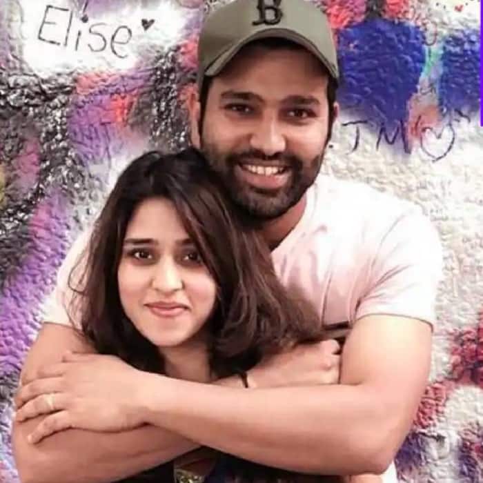 Property has a carpet area of 2 760 40 sq ft