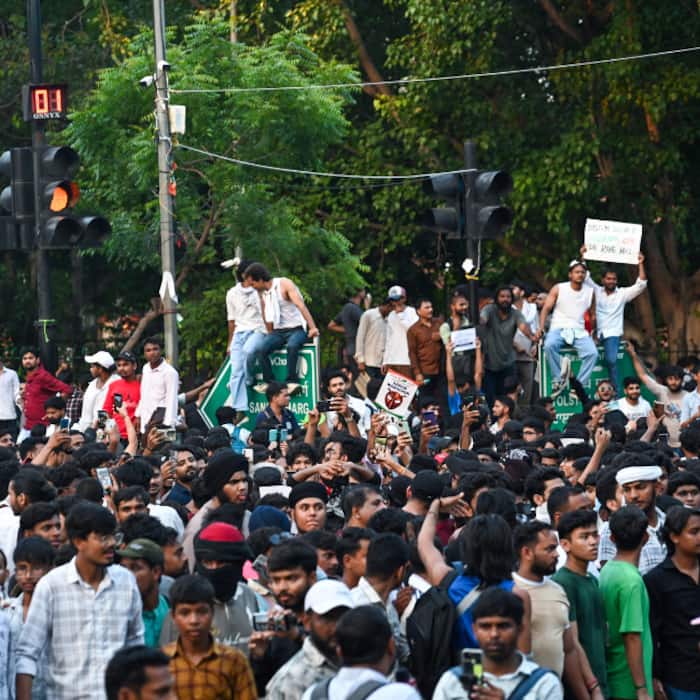 Protestors demanding the resignation of Union Education Minister at Jantar Mantar