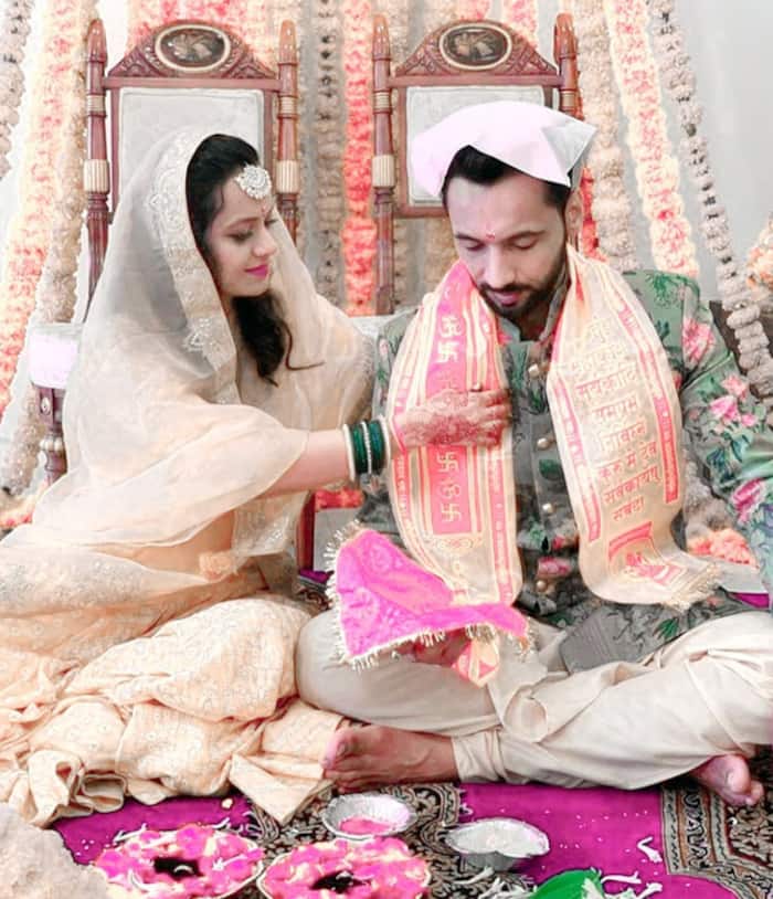 Punit Pathak and Nidhi Moony Singh s happy pictures from their engagement ceremony