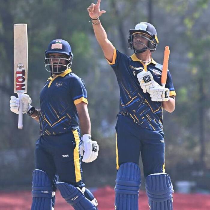 Punjab oosts 233 6 with stellar partnerships from Abhishek and Prabhsimran