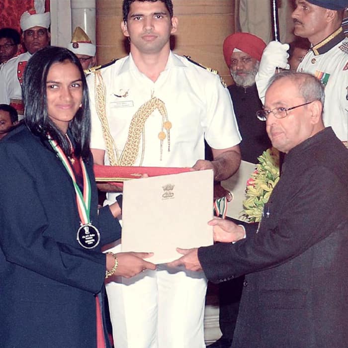 PV Sindhu shares picture after during award ceremony