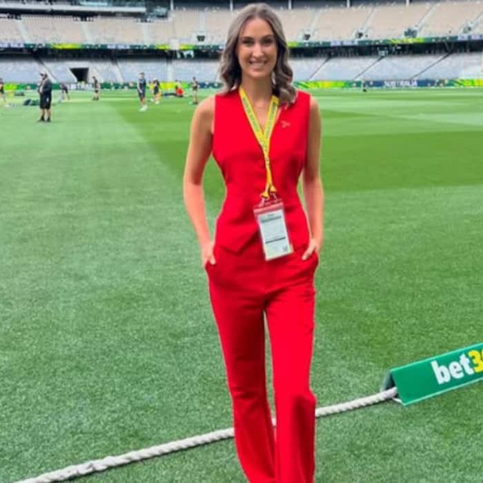 Rachel Khawaja holds a Bachelors degree in Marketing