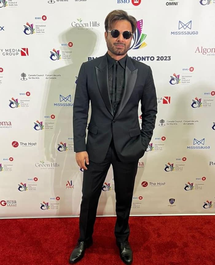 Rahul Bhat Looks Suave in Black Suit and Tie