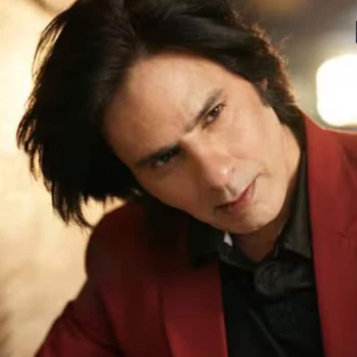 Rahul Roy s debut film was   