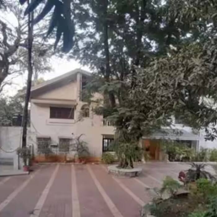 Rajbaug Farmhouse in Pune