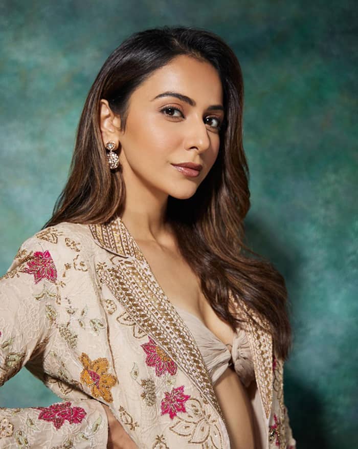 Rakul Preet Singh Stunning Photos